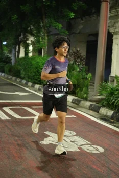 Runner Photo 4203370