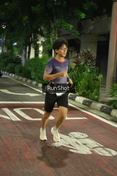 Runner Photo 4203377