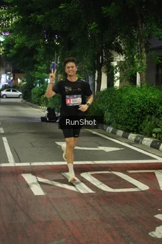 Runner Photo 4203388