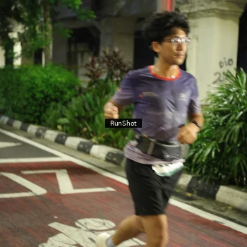 Runner Photo 4203398