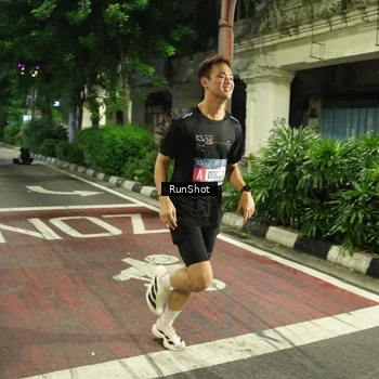 Runner Photo 4203421