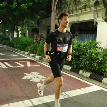 Runner Photo 4203430