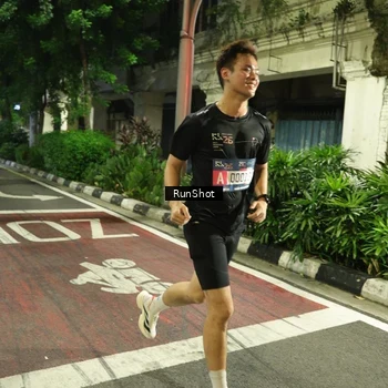 Runner Photo 4203433
