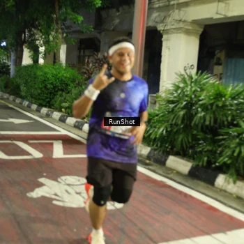 Runner Photo 4203450