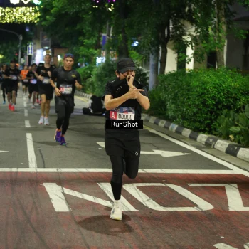 Runner Photo 4203455