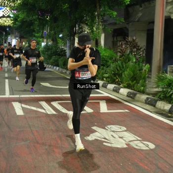 Runner Photo 4203475