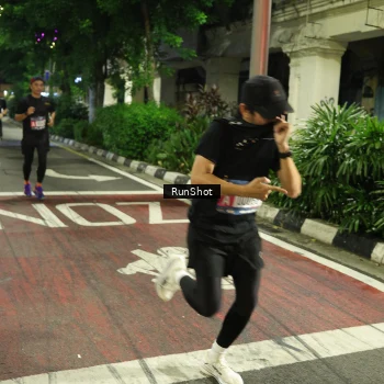 Runner Photo 4203494