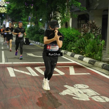 Runner Photo 4203495