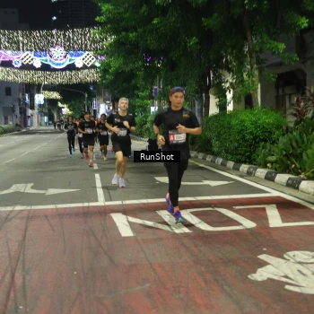 Runner Photo 4203501
