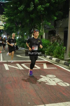 Runner Photo 4203506