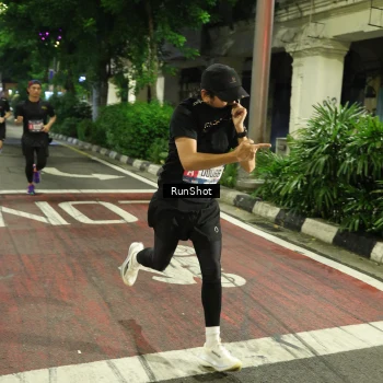 Runner Photo 4203513