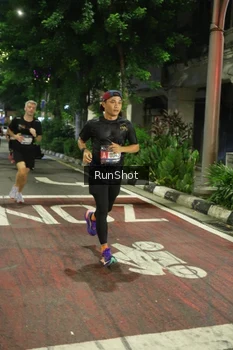Runner Photo 4203518