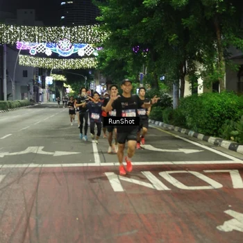Runner Photo 4203554