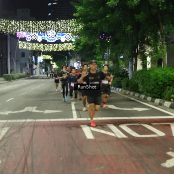 Runner Photo 4203560