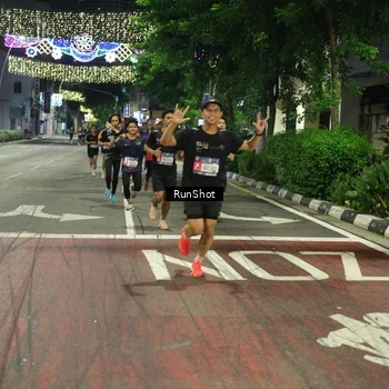 Runner Photo 4203564