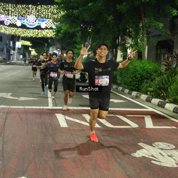 Runner Photo 4203565