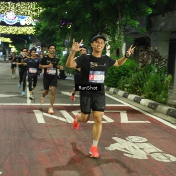Runner Photo 4203574