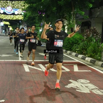 Runner Photo 4203579