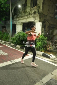 Runner Photo 4203787