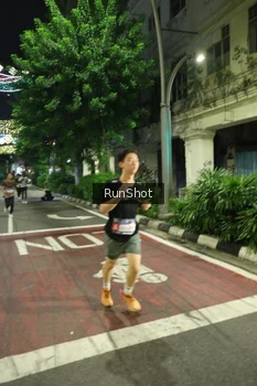 Runner Photo 4203797