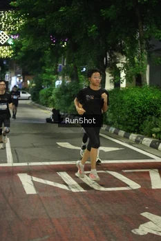 Runner Photo 4203915