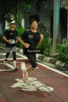 Runner Photo 4203933