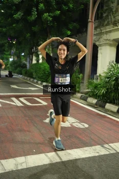 Runner Photo 4204217