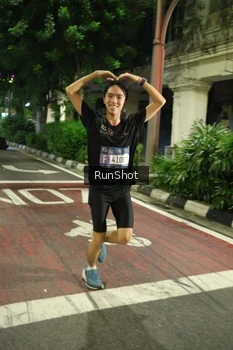 Runner Photo 4204222
