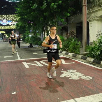 Runner Photo 4204232
