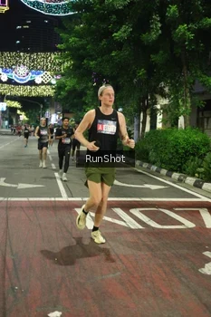 Runner Photo 4204260