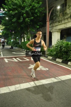 Runner Photo 4204266