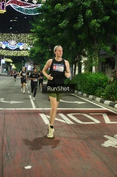 Runner Photo 4204269