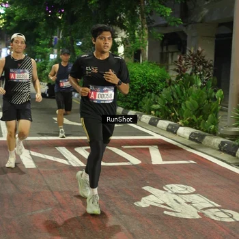 Runner Photo 4204321