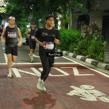Runner Photo 4204322