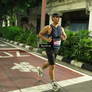 Runner Photo 4204361