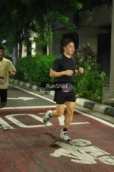 Runner Photo 4204386