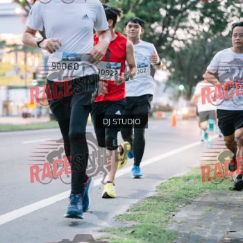 Runner Photo 420447