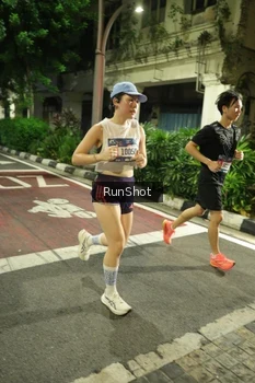 Runner Photo 4204532