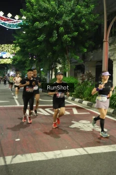 Runner Photo 4204557