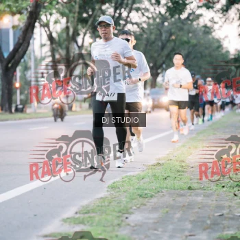 Runner Photo 420457