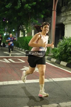 Runner Photo 4204606