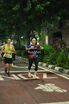 Runner Photo 4204608