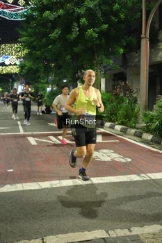 Runner Photo 4204631