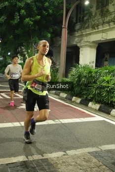 Runner Photo 4204653