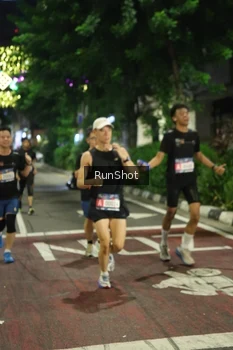 Runner Photo 4204773