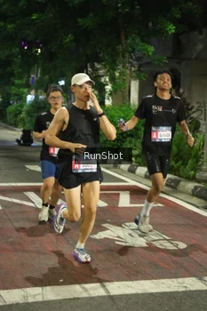 Runner Photo 4204776