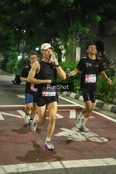 Runner Photo 4204777