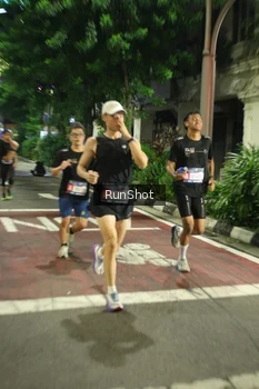 Runner Photo 4204782