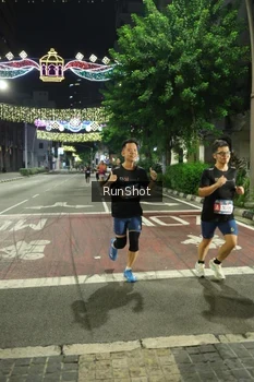 Runner Photo 4204799