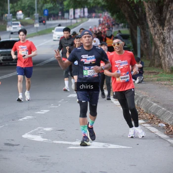 Runner Photo 42048